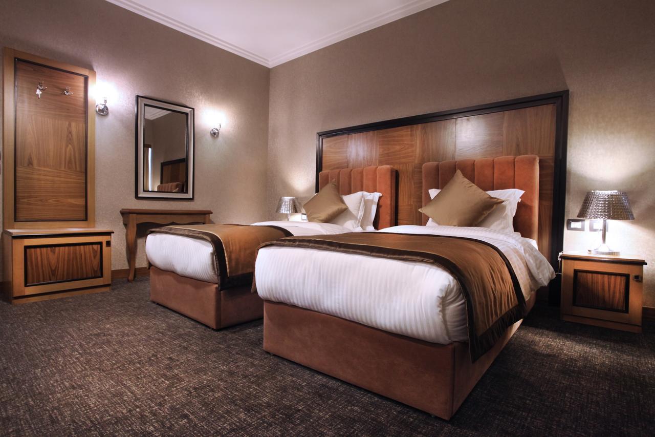 Colosseo 4* Tirana