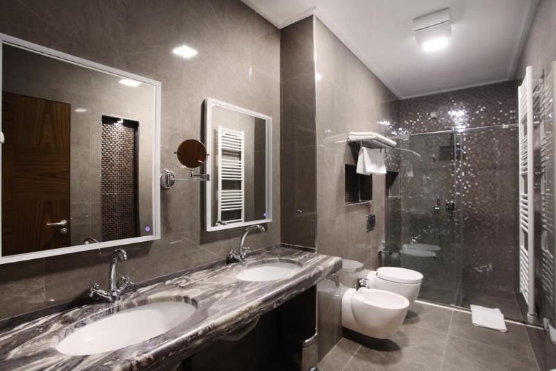 Colosseo Hotel Tirana